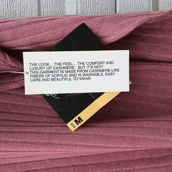 Jessica Stevens Victor Rose Pink Cashmere Look & Feel Sweater Size Medium NWT - Picture 5 of 7